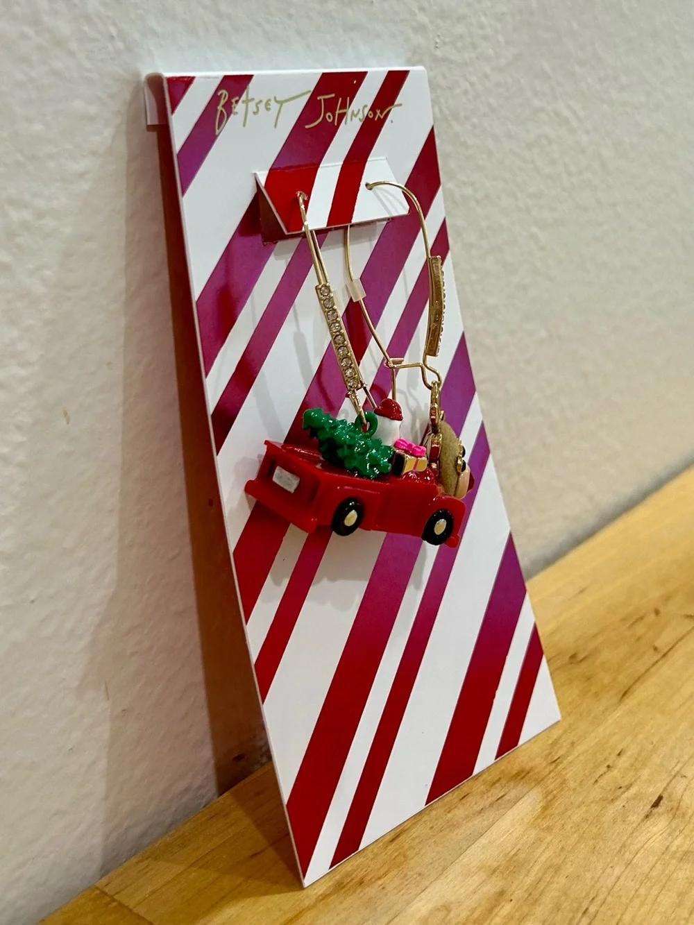 Betsey Johnson Jingle Bell Bling Mismatched Drop Christmas Dangle Earrings Santa